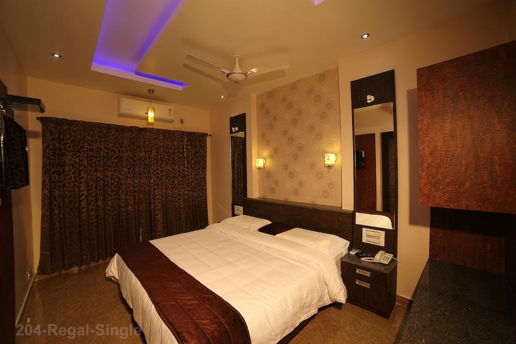 Vijaya Residency - Porur Villa Ченай Стая снимка